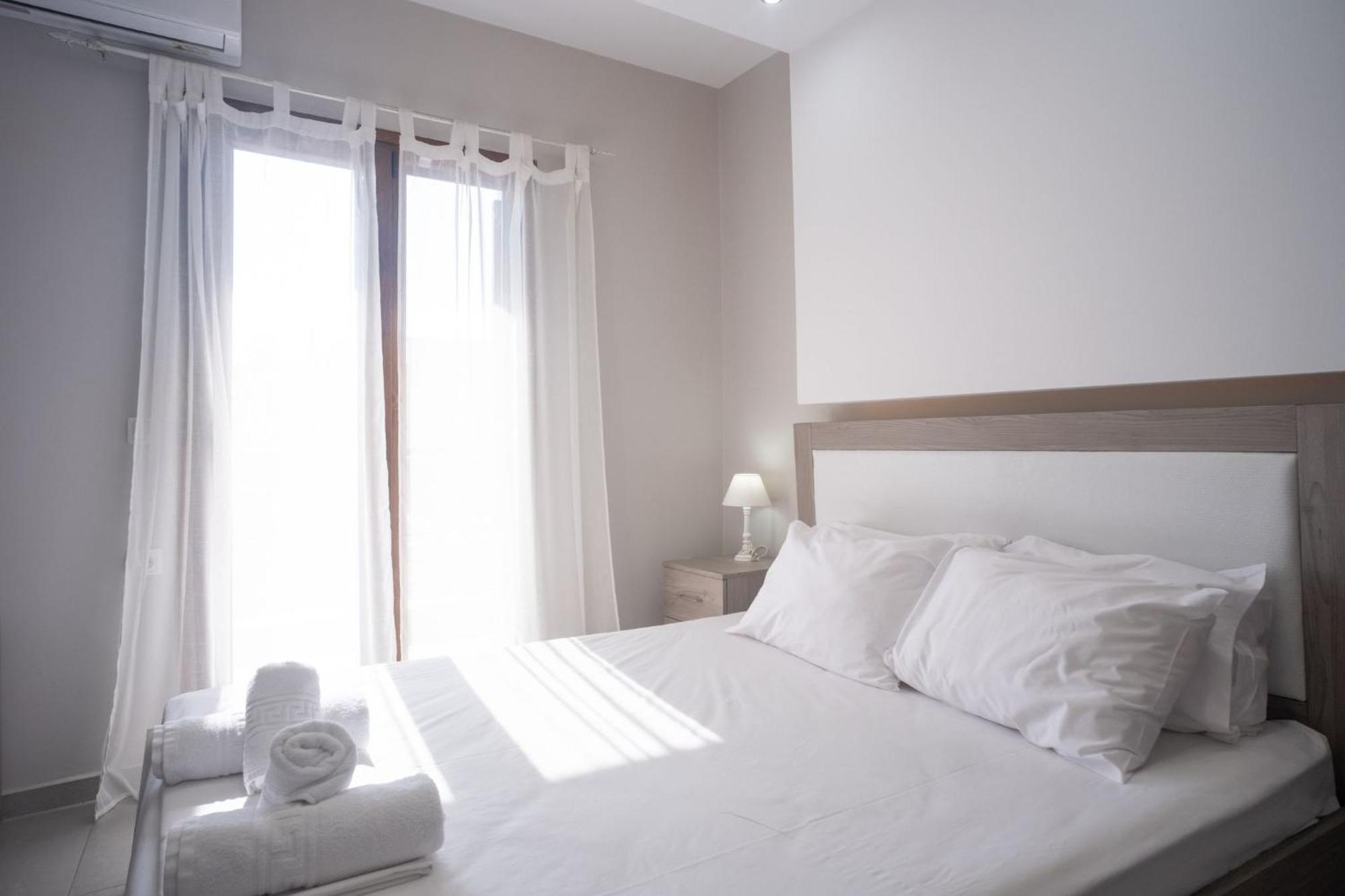 Brezza Marina House Apartment Афитос Екстериор снимка